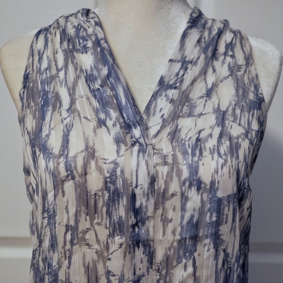 Watercolor Hi-low Blouse - Picture 2 of 5
